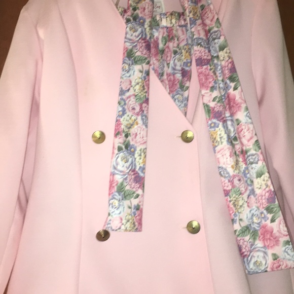 Blazer, 2 Skirts and Scarf - Picture 3 of 6